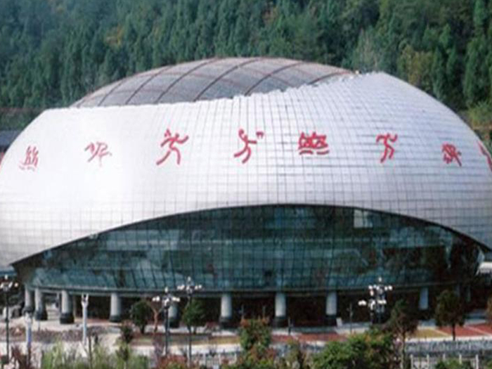 丹阳体育中心球形网架加工安装